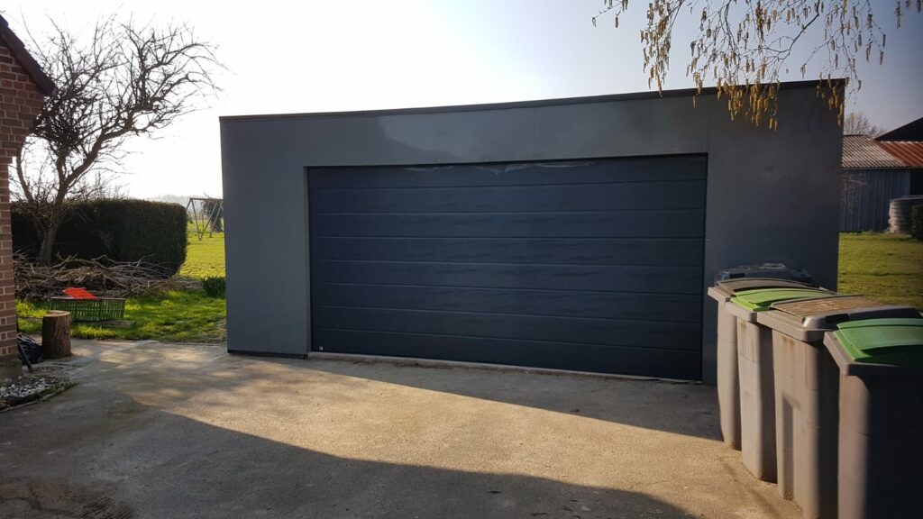 Garage bois sur mesure porte aluminium