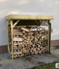 Abri à bûches 2 m × 1,30 m, adossé, avec gouttière – mise en situation