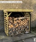 Abri à bûches 2 m × 1,30 m, avec gouttière – mise en situation