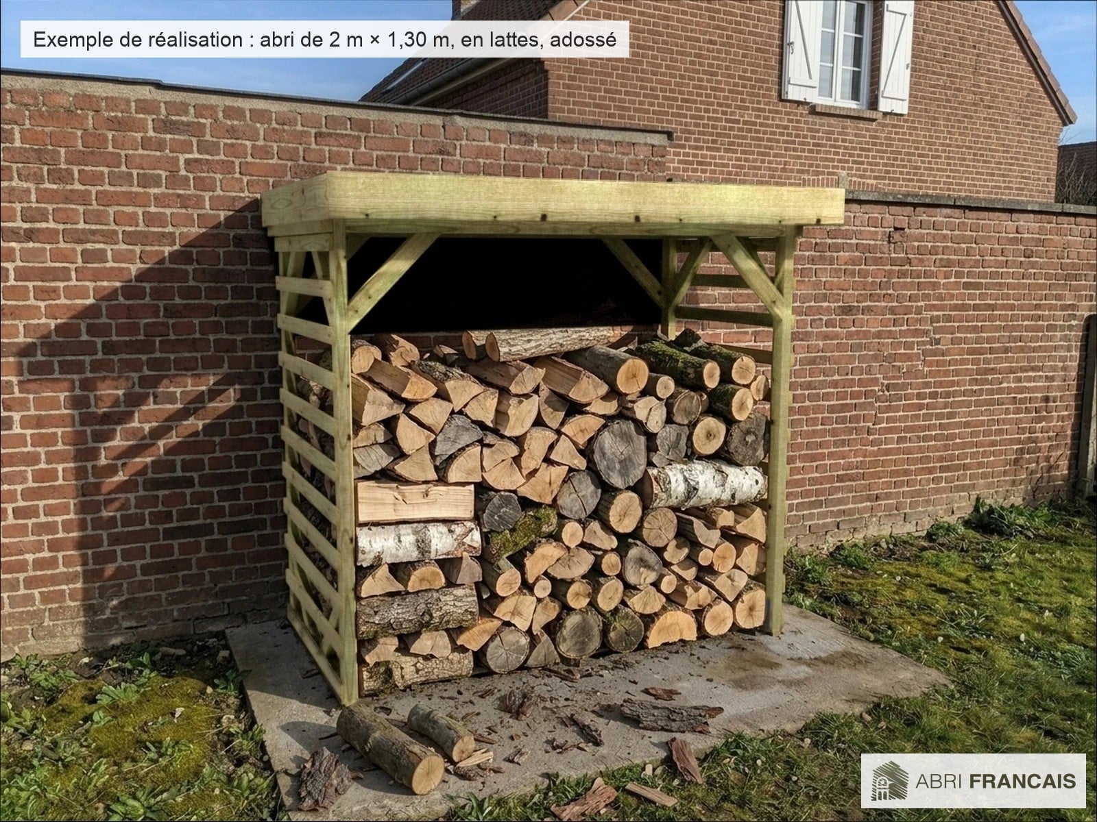 Abri à bûches 2 m × 1,30 m – mise en situation