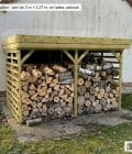 Abri à bûches 3 m × 2,27 m – mise en situation