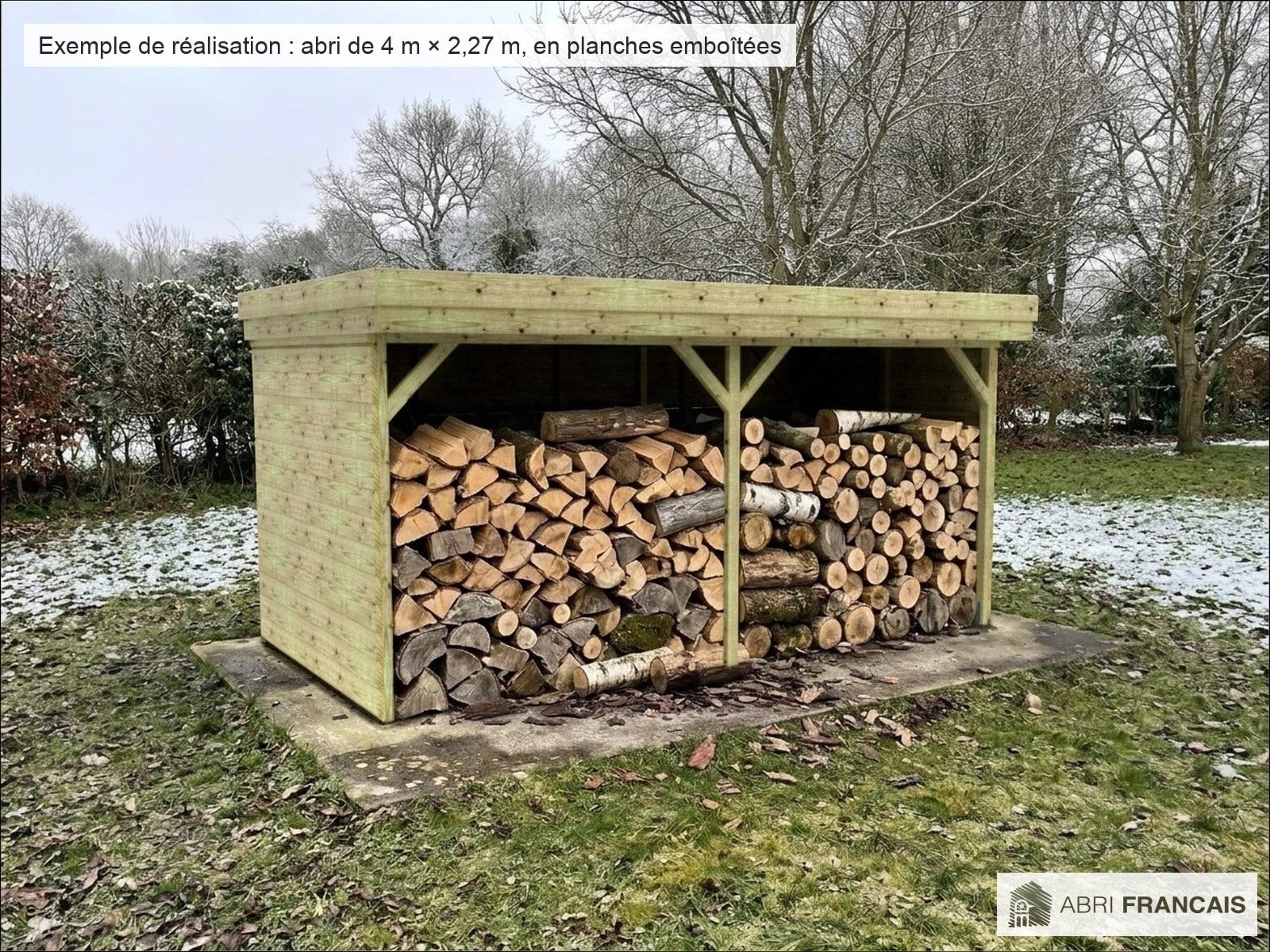 Abri à bûches 4 m × 2,27 m, adossé – mise en situation