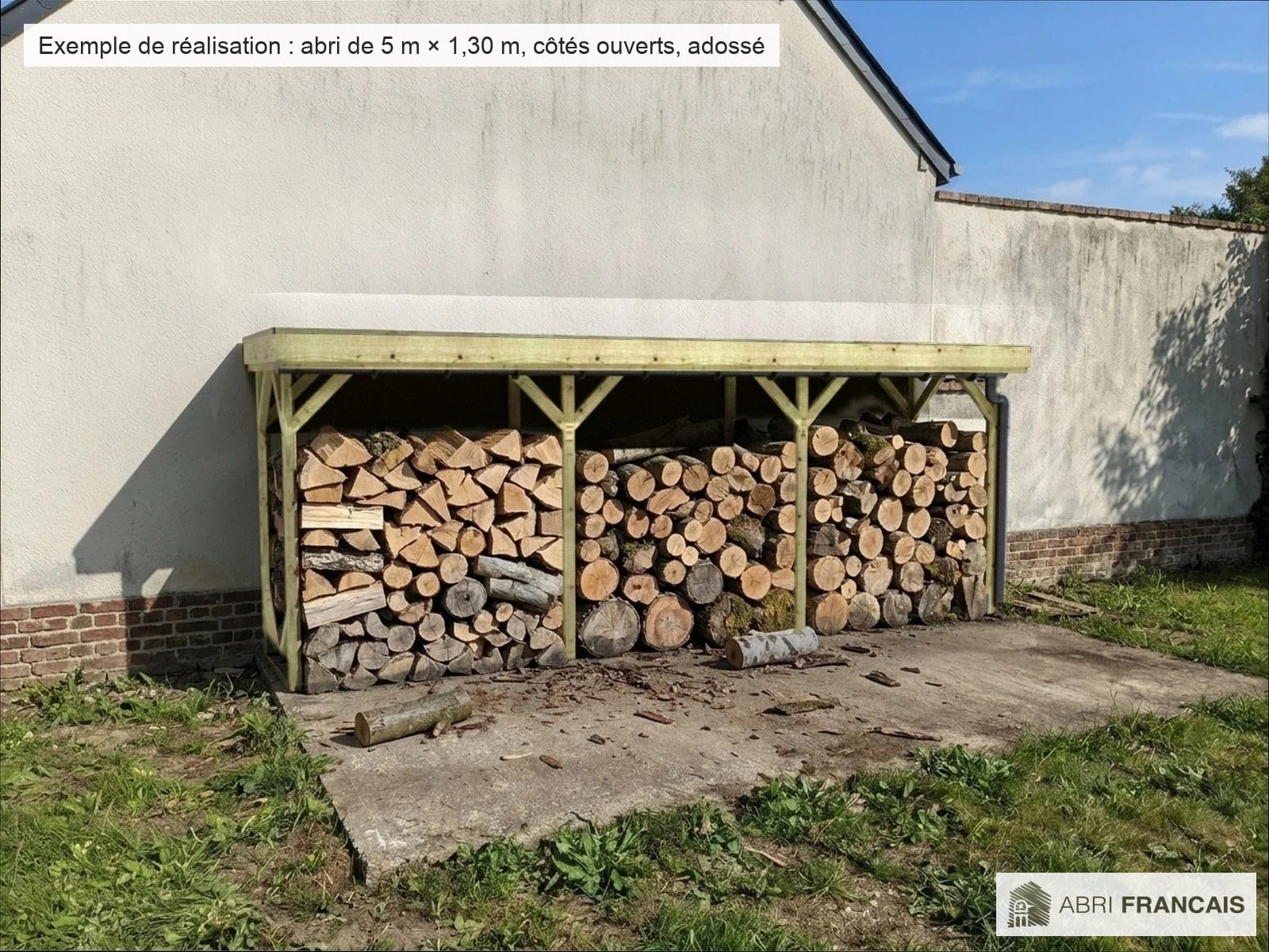 Abri à bûches 5 m × 1,30 m, avec gouttière – mise en situation