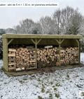 Abri à bûches 5 m × 1,30 m, adossé, avec gouttière – mise en situation