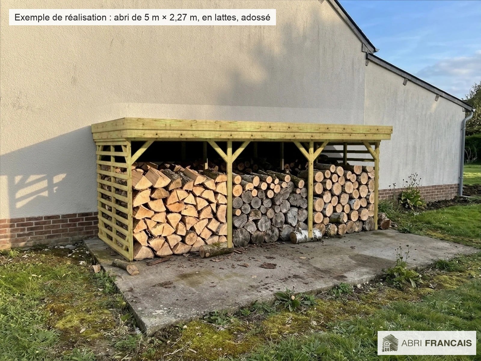 Abri à bûches 5 m × 2,27 m – mise en situation